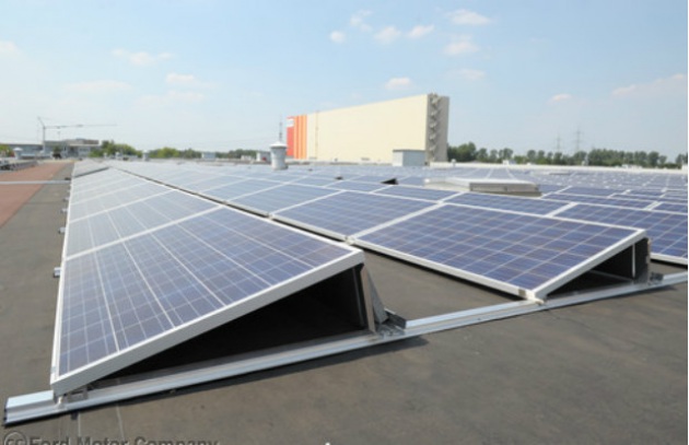 Ford installa pannelli solari sulla fabbrica della Focus elettrica - Focus.it