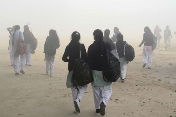 Inde: les écoles de New Delhi rouvrent malgré la pollution persistante | Le Devoir