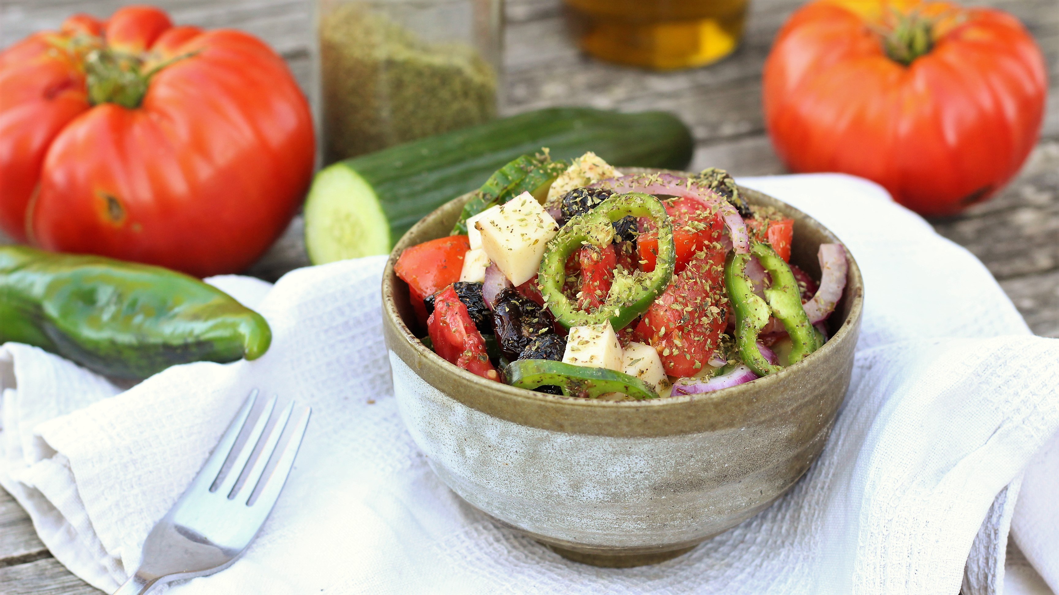 Salade grecque vegan (recette en vidéo) | Envie D'une Recette végétalienne?