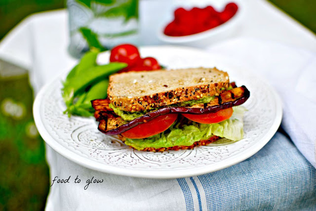 The Ultimate Sandwich Guide - 50 Mouthwatering Veggie & Vegan Lunches - Tinned Tomatoes
