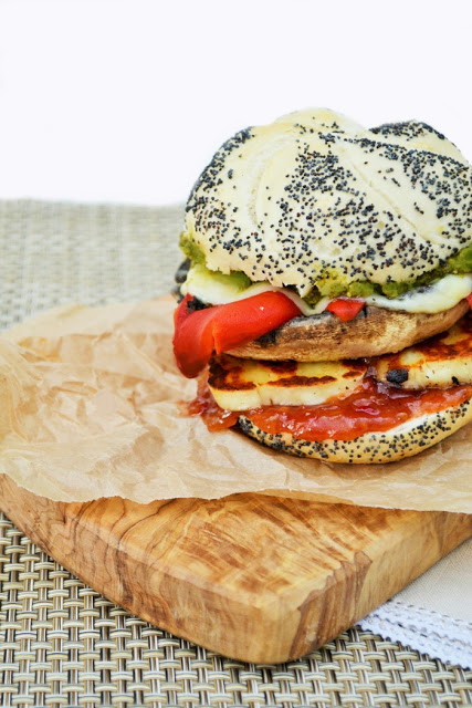 Mushroom & Halloumi Burger Melt with Leerdammer - Tinned Tomatoes