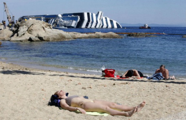 Costa Concordia attrazione turistica ma mette a rischio l'ambiente - Focus.it