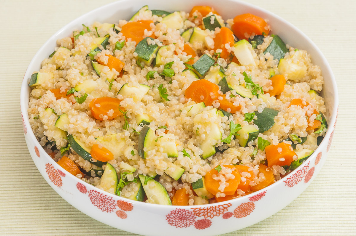 Salade de quinoa aux carottes et courgettes | Kilometre-0.fr