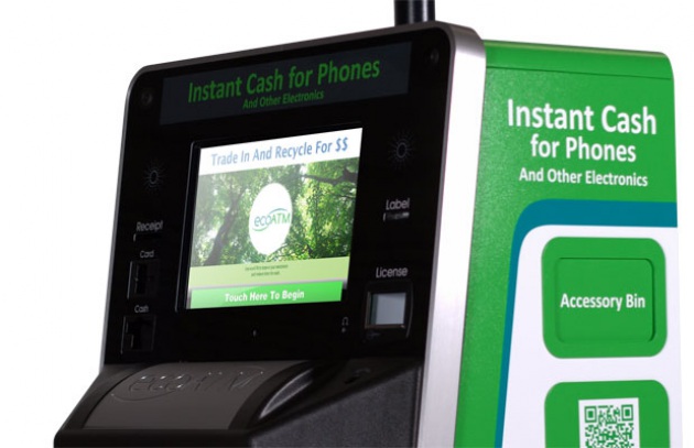 EcoATM prende il tuo vecchio cellulare, lo valuta, e te lo paga in contanti - Focus.it