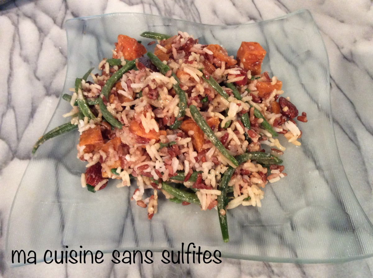 salade de riz, amandes, haricots verts et patate douce, aux saveurs asiatiques (versions VG et carnée) – ma cuisine sans sulfites