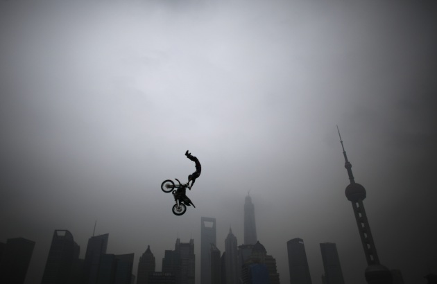 smog e acrobazie a Shangai - Focus.it