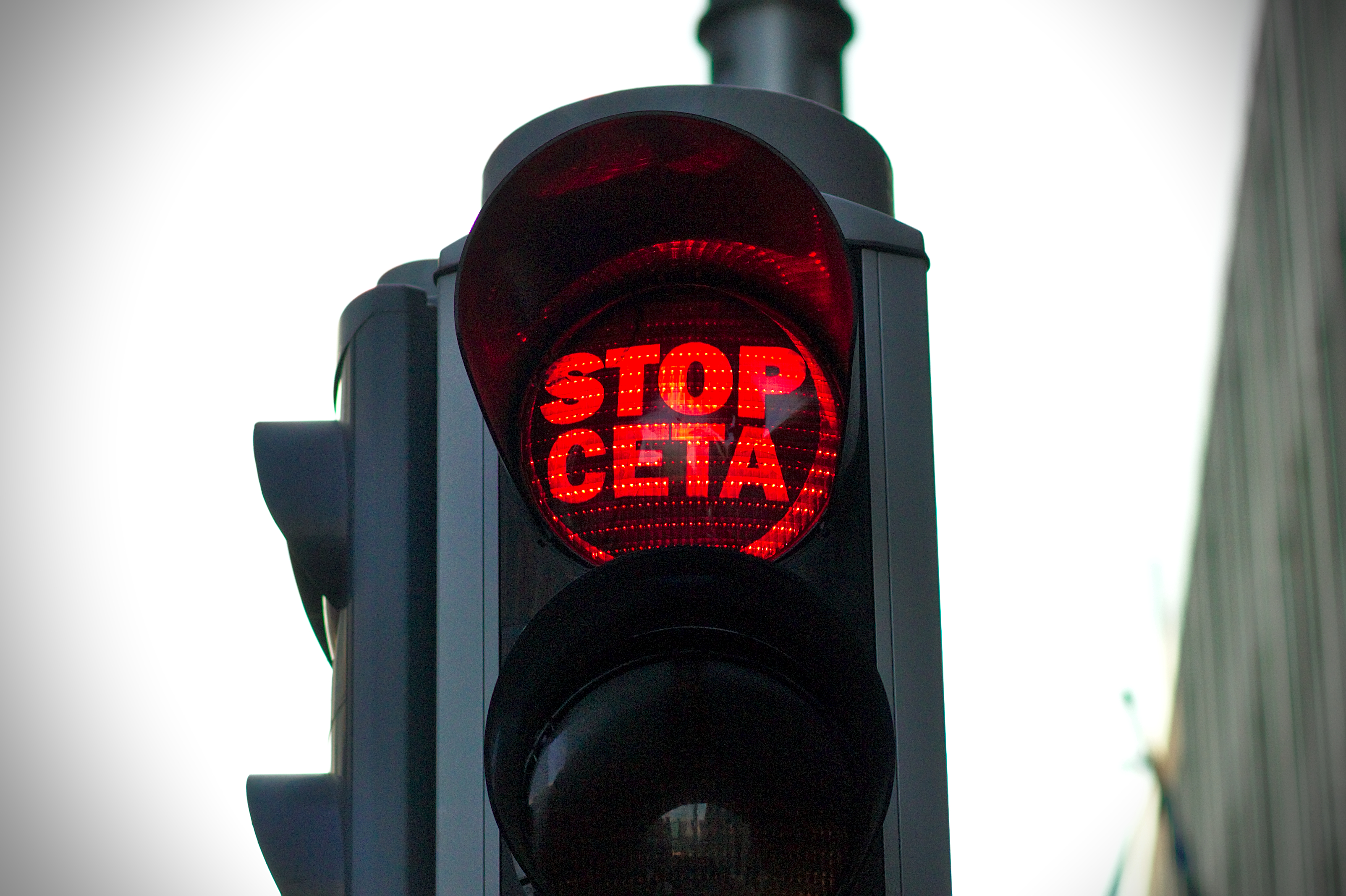 Ignorant les avis négatifs, le gouvernement confirme l'application du CETA | France Nature Environnement