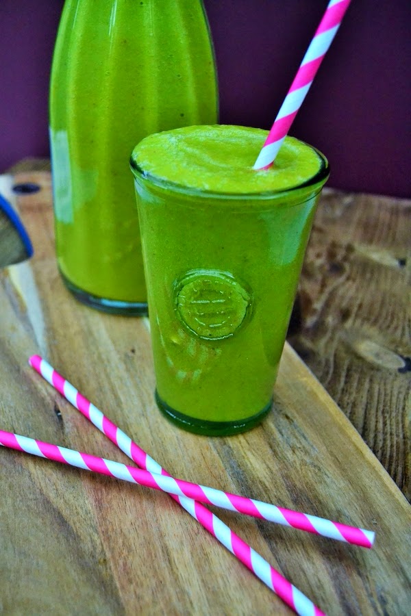 Green Mango and Spinach Smoothie - Tinned Tomatoes
