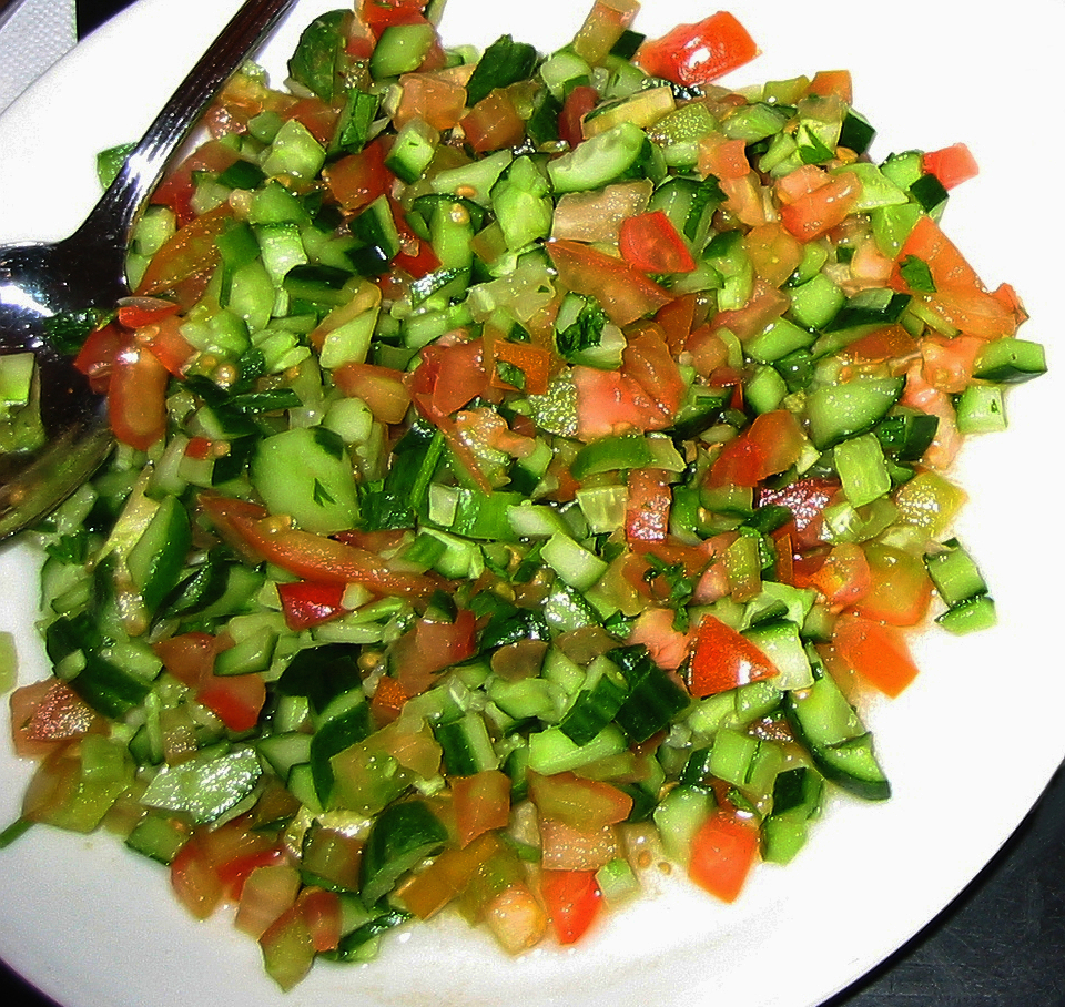 Israeli salad - Wikipedia