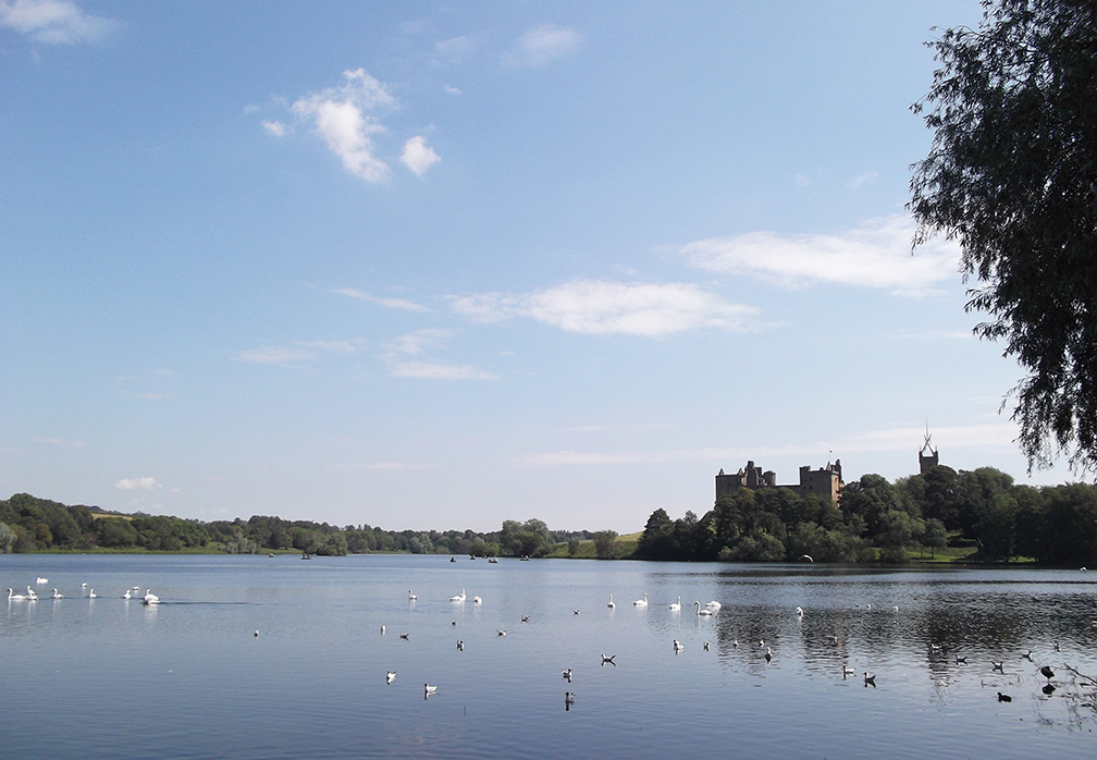 CEH scientists to work on water quality challenges at Linlithgow Loch | Centre for Ecology & Hydrology