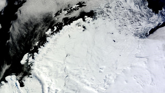 Nel ghiaccio antartico si è aperto un enorme buco - Focus.it