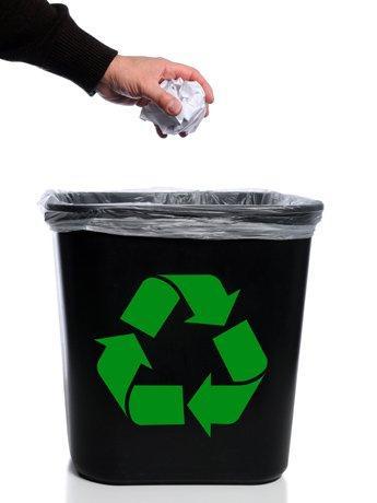 Cómo tratar los residuos sólidos del hogar - EcologíaVerde