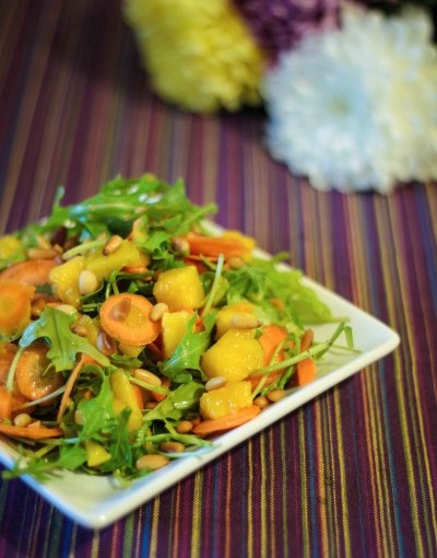 Mango-Rucola Salat | minzgrün
