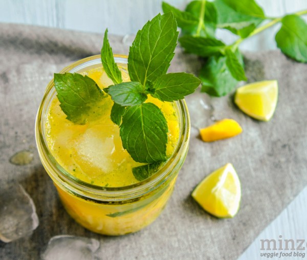 Alkoholfreier Mango-Mojito | minzgrün