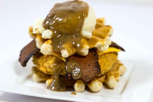 This Chicken and Waffle Recipe Just Proved ANYthing Can Be Made Vegan | Blog | PETA Latino