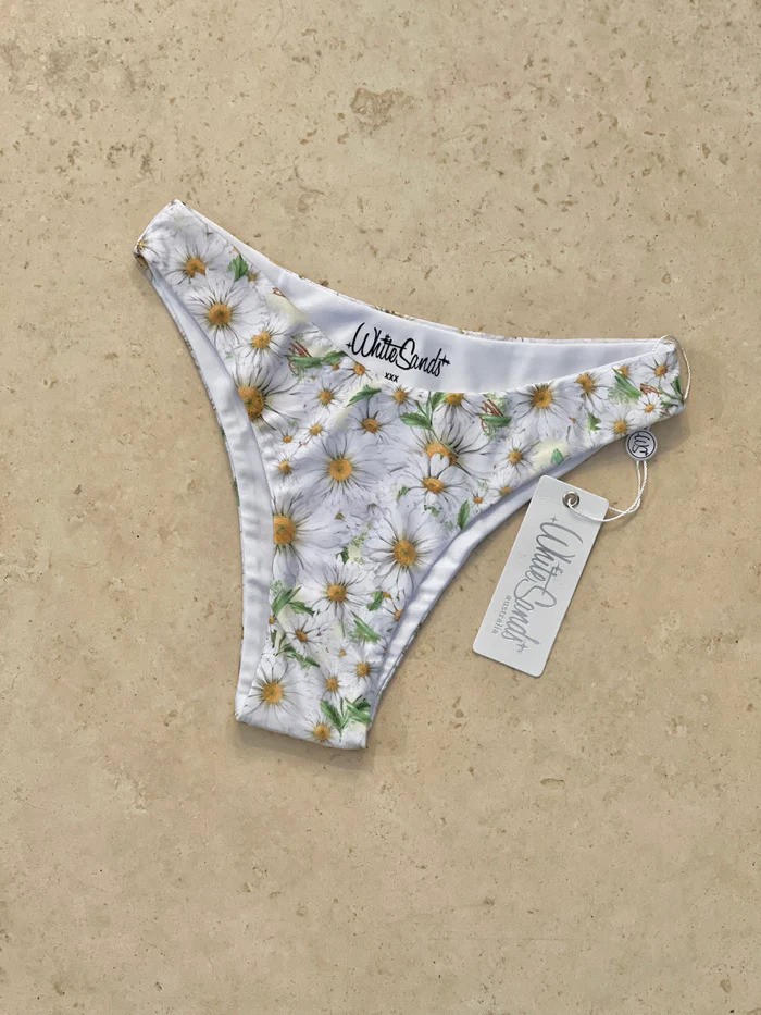 The Allure of Cheeky Bikini Bottoms: Your Ultimate Guide - Media34Inc